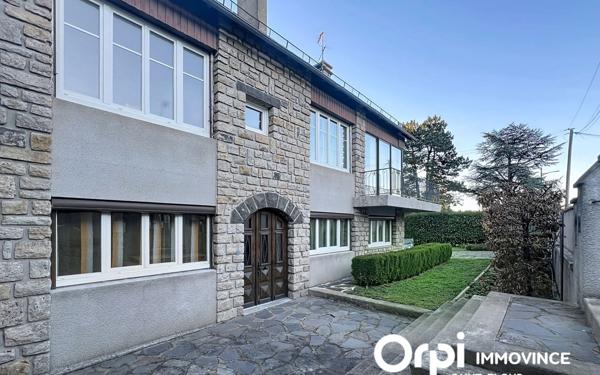 Maison à vendre    7 pièces •  Saint-Flour