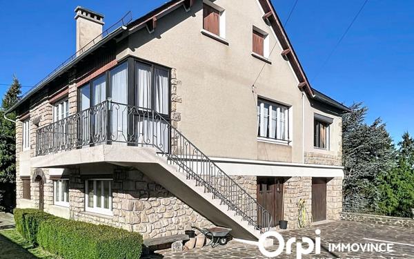 Maison à vendre    7 pièces •  Saint-Flour