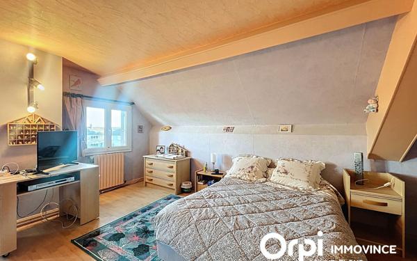 Maison à vendre    7 pièces •  Saint-Flour