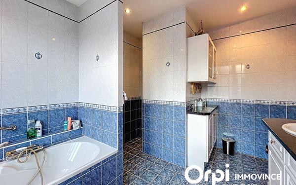 Maison à vendre    7 pièces •  Saint-Flour