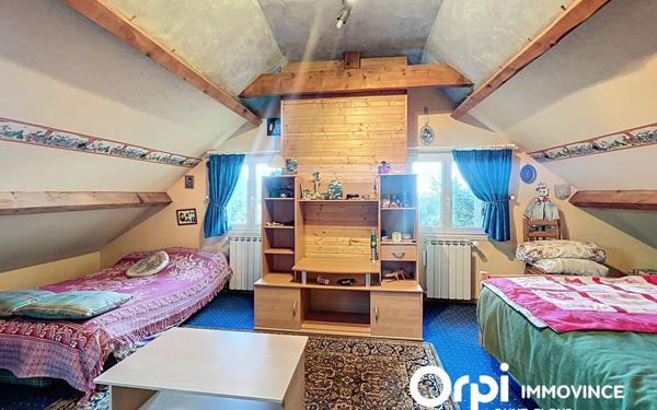 Maison à vendre    7 pièces •  Saint-Flour