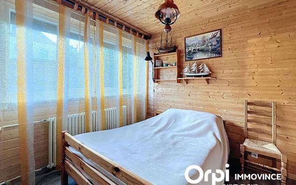 Maison à vendre    7 pièces •  Saint-Flour