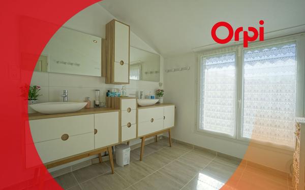 Maison à vendre    6 pièces •  Thiberville