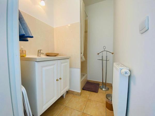 BIEN RARE : Duplex lumineux comme une maison, sans les contraintes !