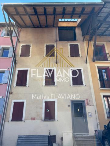 Barcelonnette (04400) IMMEUBLE - 5 APPARTEMENTS - BOUTIQUE - PLATEAU/X