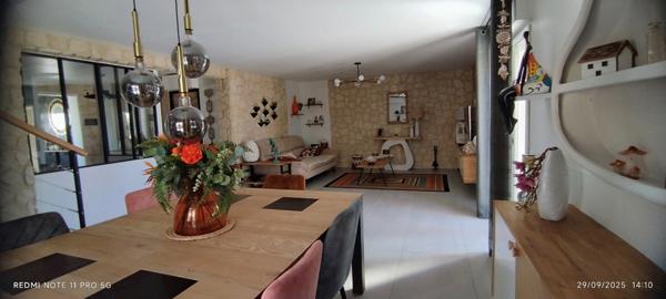 LUNEL NORD, Villa individuelle R+1, 132 M2 SH 3 chambres, séjour, cuisine, garage sur 339M2 terrain