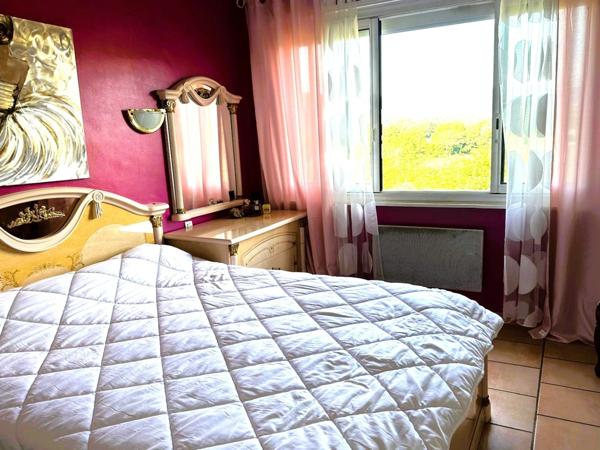 Maison 295 m2 + terrain 1500 m2 PRISSE (71)