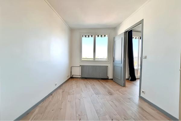 Appartement Vitry Sur Seine - Gare Jean Jaurès - 3 pièces 53.58 m²