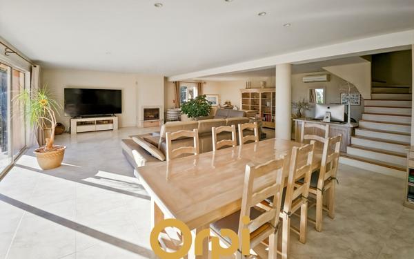 Maison à vendre    6 pièces •  Ollioules