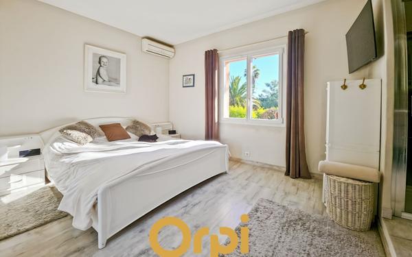 Maison à vendre    6 pièces •  Ollioules