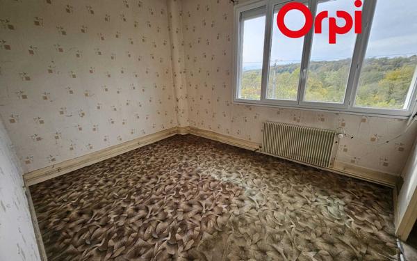 Immeuble à vendre    8 pièces •  Bernay