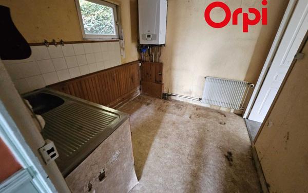 Immeuble à vendre    8 pièces •  Bernay