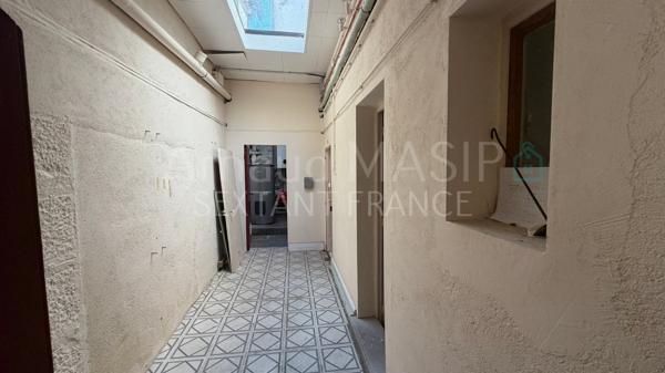 SPACIEUSE MAISON DE VILLE, 164M² HAB, 4 CHAMBRES, TERRASSE, GARAGE, QUILLAN CENTRE