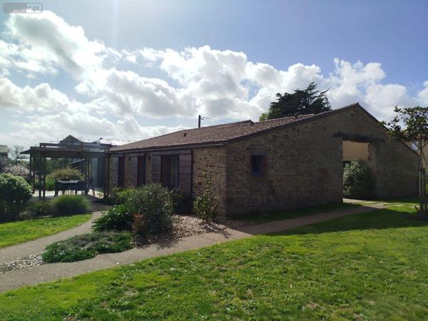 Maison à vendre à Les Herbiers en Vendée (85500), ref : 85013-1090066