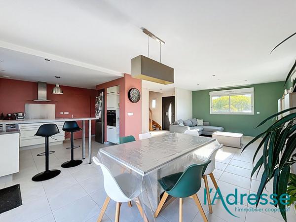 Maison contemporaine de 2013 à Saint Germain le Fouilloux
