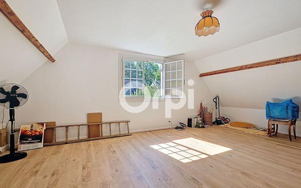 Maison à vendre    6 pièces • 157,68 m2 Saint-Fargeau-Ponthierry