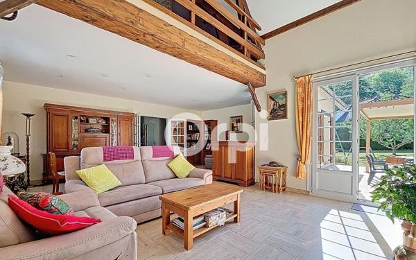 Maison à vendre    6 pièces • 157,68 m2 Saint-Fargeau-Ponthierry