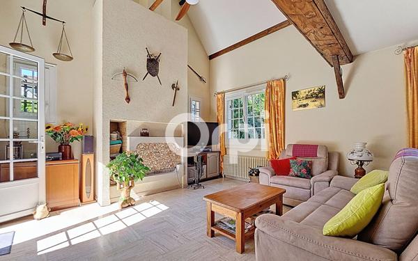 Maison à vendre    6 pièces • 157,68 m2 Saint-Fargeau-Ponthierry