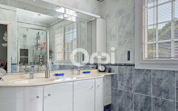 Maison à vendre    6 pièces • 157,68 m2 Saint-Fargeau-Ponthierry