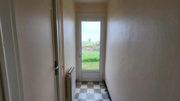 Tocane Saint Apre 24350 Ancienne Ferme comprenant maison 2 granges sur parcelle de 30970 m²