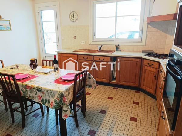 maison de campagne en chalosse pres de DAX avec grange , puits , garage et vue