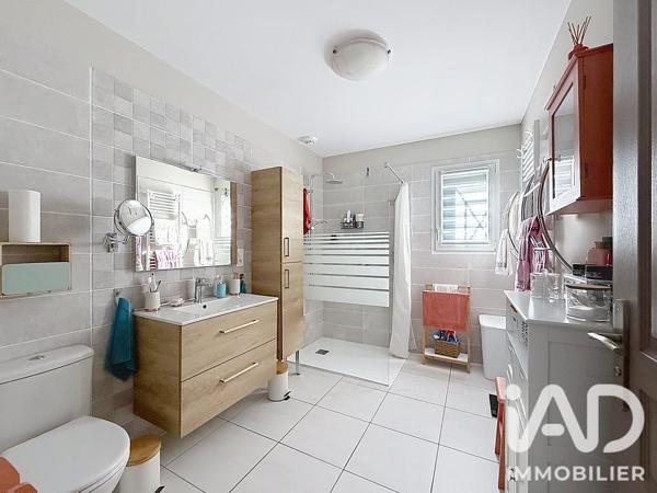 Maison à vendre 6 pièces 117 m² Roquefort