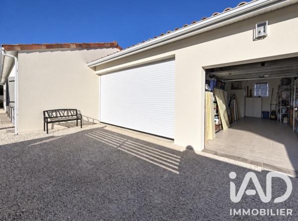 Maison à vendre 6 pièces 117 m² Roquefort