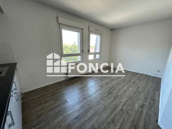 Location Appartement 2 pièces 39.48 m² - 7 COURS DU CHATEAU Horbourg-wihr 68180