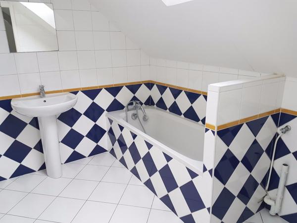 Location
                Appartement39,95 m² - 2 Pièces -
                    MONTARGIS (45200)