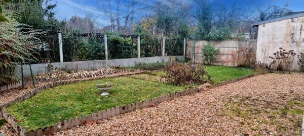 Maison à vendre à Saint-Cyr-sur-Loire dans l'Indre-et-Loire (37540), ref : 37007-2764