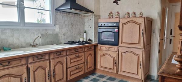 Maison à vendre à Saint-Cyr-sur-Loire dans l'Indre-et-Loire (37540), ref : 37007-2764