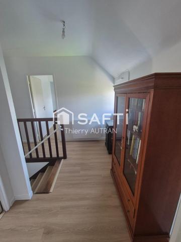 Maison fonctionnelle proche des plages avec jardin clôturé, ouvertures neuves et radiateurs neufs.