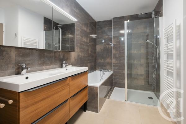 Appartement T4 à vendre  4 pièces - 100,25 m2 LA GRANDE MOTTE - 34