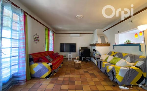 Maison à vendre    4 pièces •  Arles