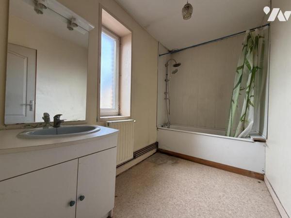 ✨ EXCLUSIVITÉ À ISBERGUES – MAISON SEMI-INDIVIDUELLE 4 CHAMBRES À DÉCOUVRIR ! ✨