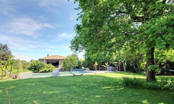 Maison à vendre  8 pièces - 250 m2 EYSINES - 33