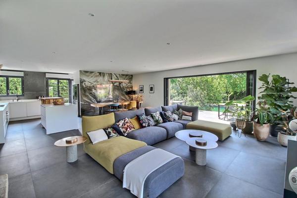 Maison à vendre  8 pièces - 250 m2 EYSINES - 33