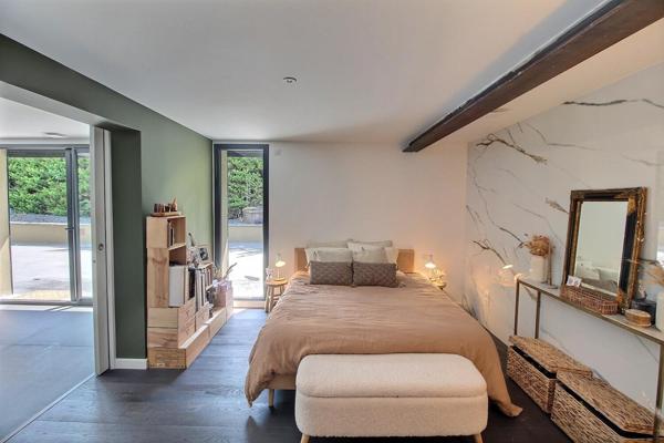 Maison à vendre  8 pièces - 250 m2 EYSINES - 33