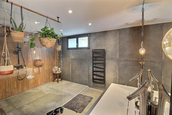 Maison à vendre  8 pièces - 250 m2 EYSINES - 33