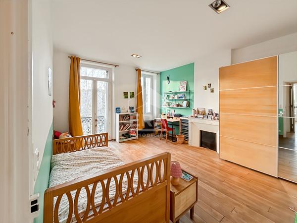 LES PENNES MIRABEAU - Maison T4 de 137m2 + dépendance, piscine et garage