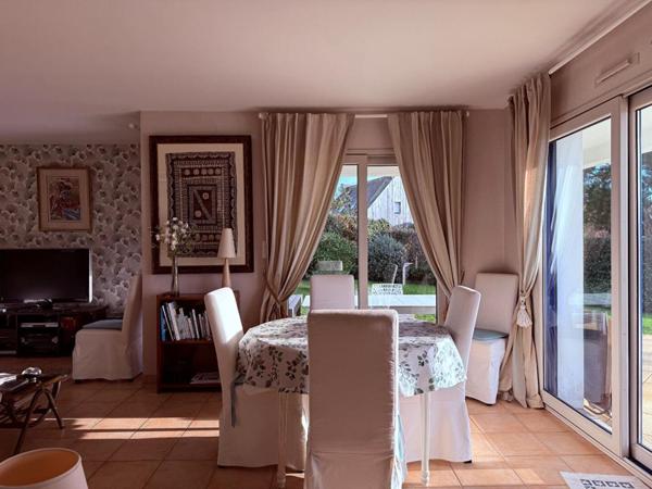 Propriété située au calme dans le centre La trinité sur Mer 56470