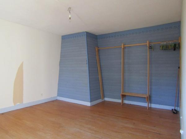 Vente                                                      Maison
                        
                     5 pièces                      142 m2                     à Épinal