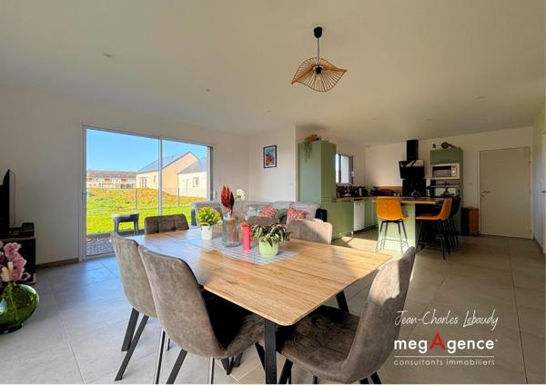 Maison à SARTILLY-BAIE-BOCAGE, 50530 - 5 pièces 105m²