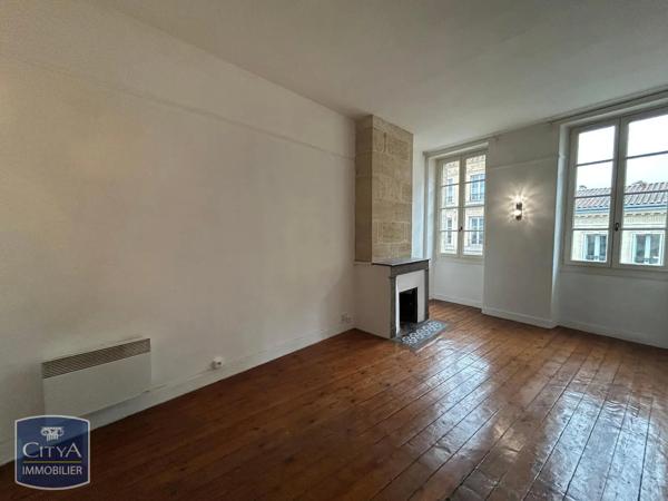 Appartement à louer 2 pièces 32.38m² Bordeaux (33000)