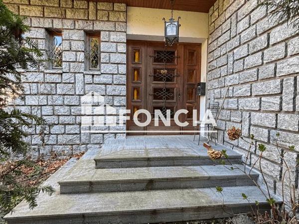 À vendre Maison 7 pièces 256 m² - Saint-jean-de-maurienne 73300