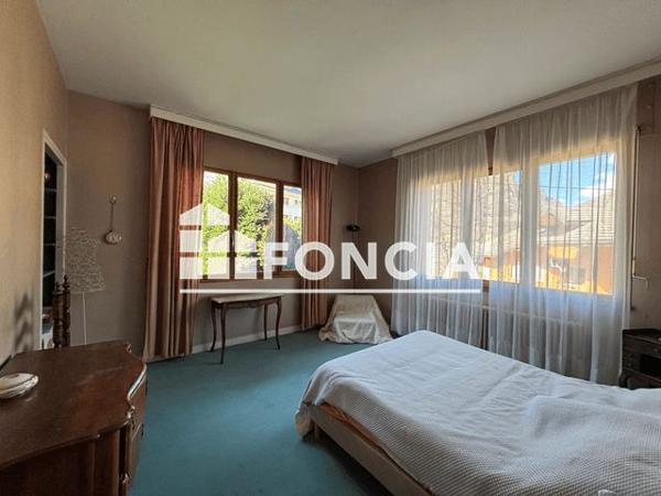 À vendre Maison 7 pièces 256 m² - Saint-jean-de-maurienne 73300