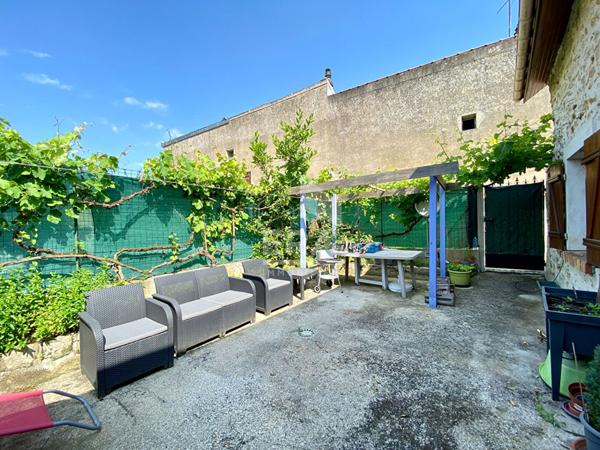 location maison avec stationnement et garage