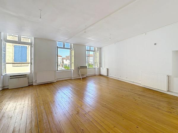 Appartement 155 m2 4 pieces a vendre Montauban 82