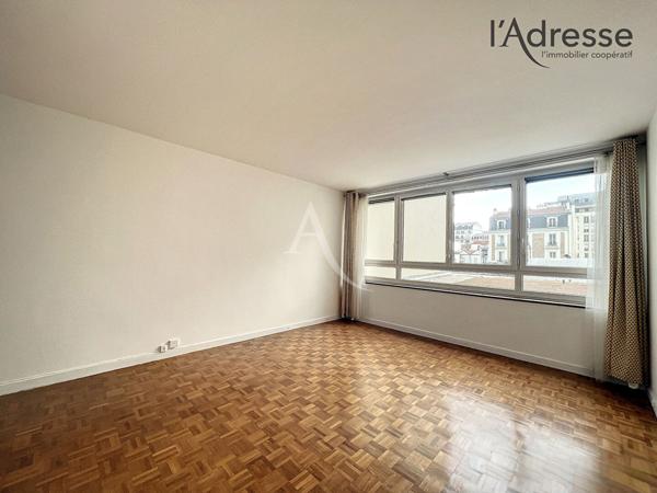 Puteaux/ Centre-Ville Studio 1 pièce 34m²/ Meublé avec Cave