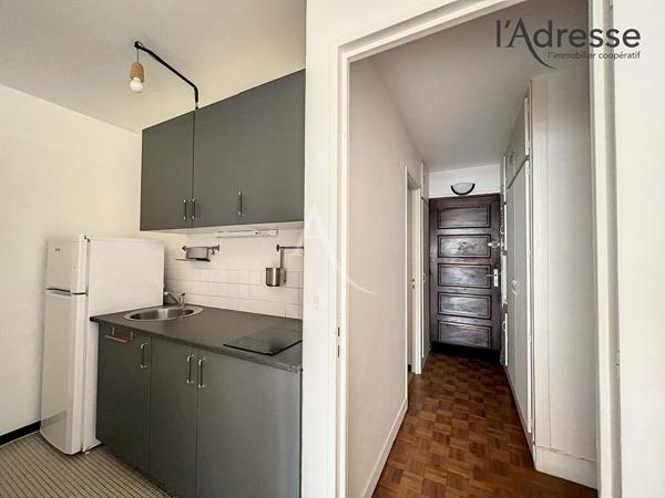 Puteaux/ Centre-Ville Studio 1 pièce 34m²/ Meublé avec Cave